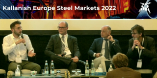 Podiumsdiskussion bei der Kallanish Europe Stell Markets 2022